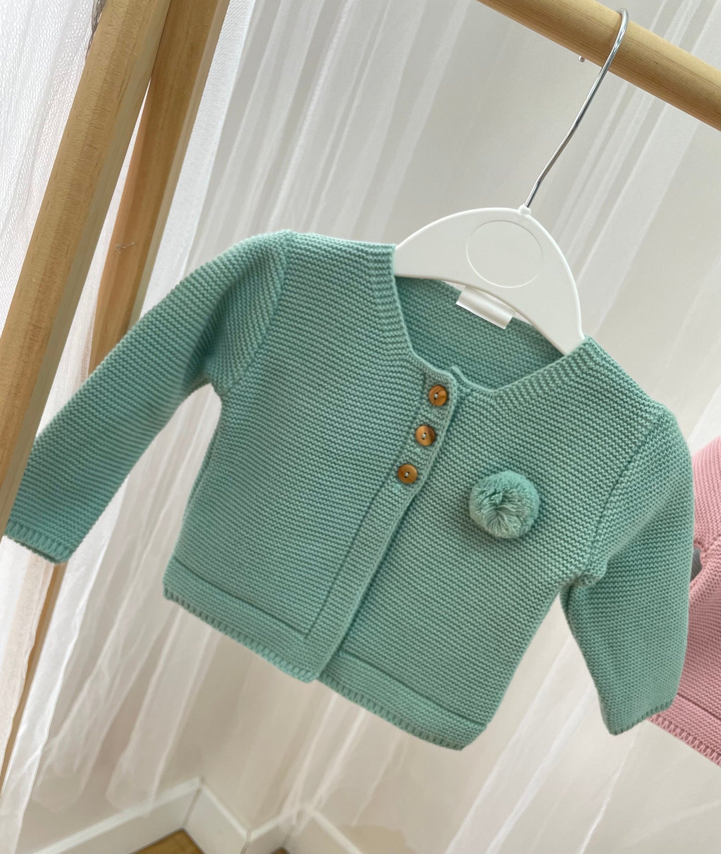 Chaqueta de punto con pompón color mint