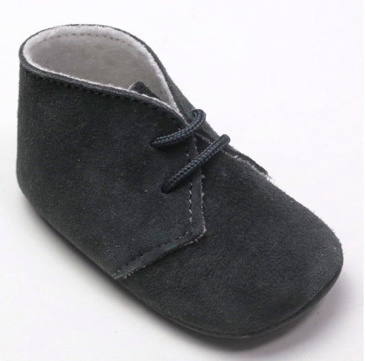 Zapato blandito ante liso color antracita
