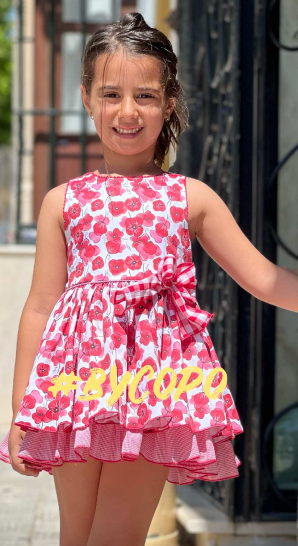 Vestido amapolas espalda cruzada con lazo vichy fresa