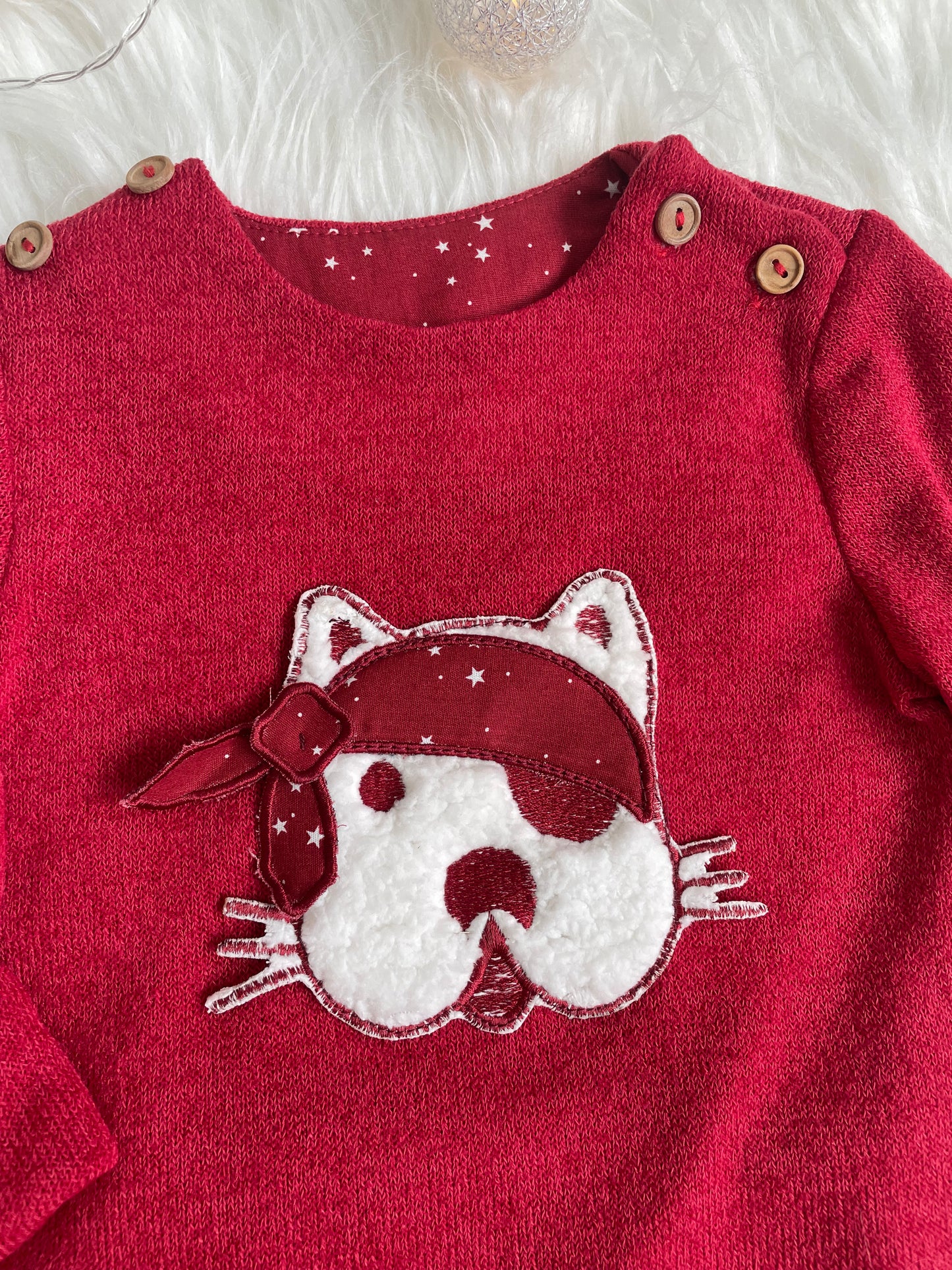 Conjunto de jersey y pololo perrito y estrellas color red velvet