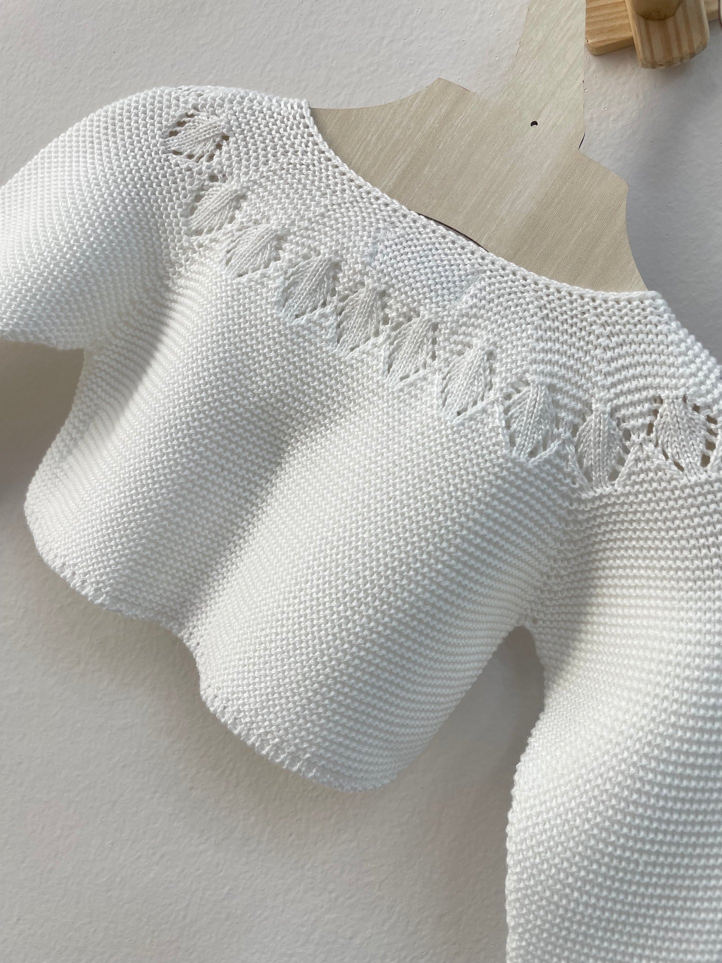 Chaqueta corta sin costuras calada