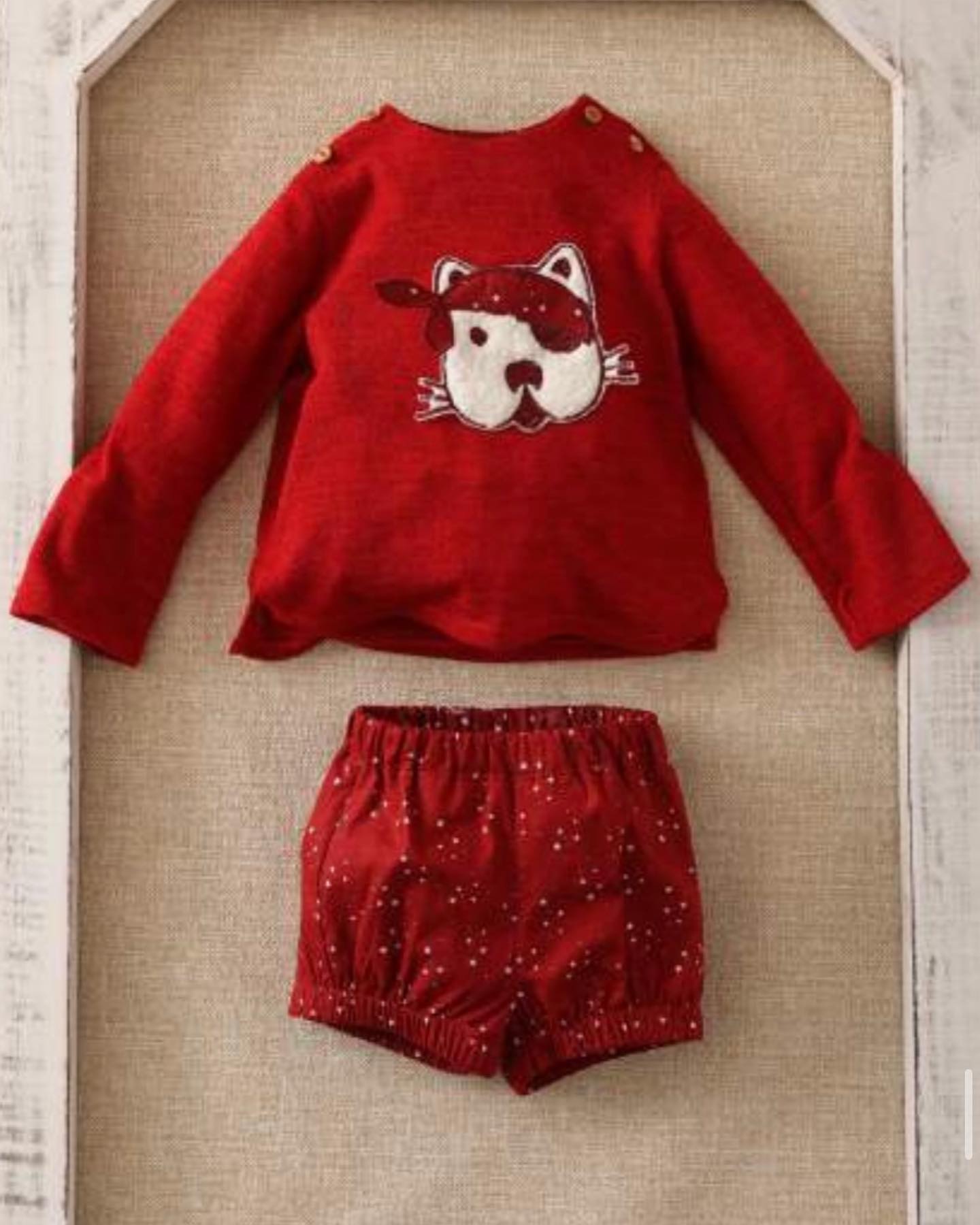 Conjunto de jersey y pololo perrito y estrellas color red velvet